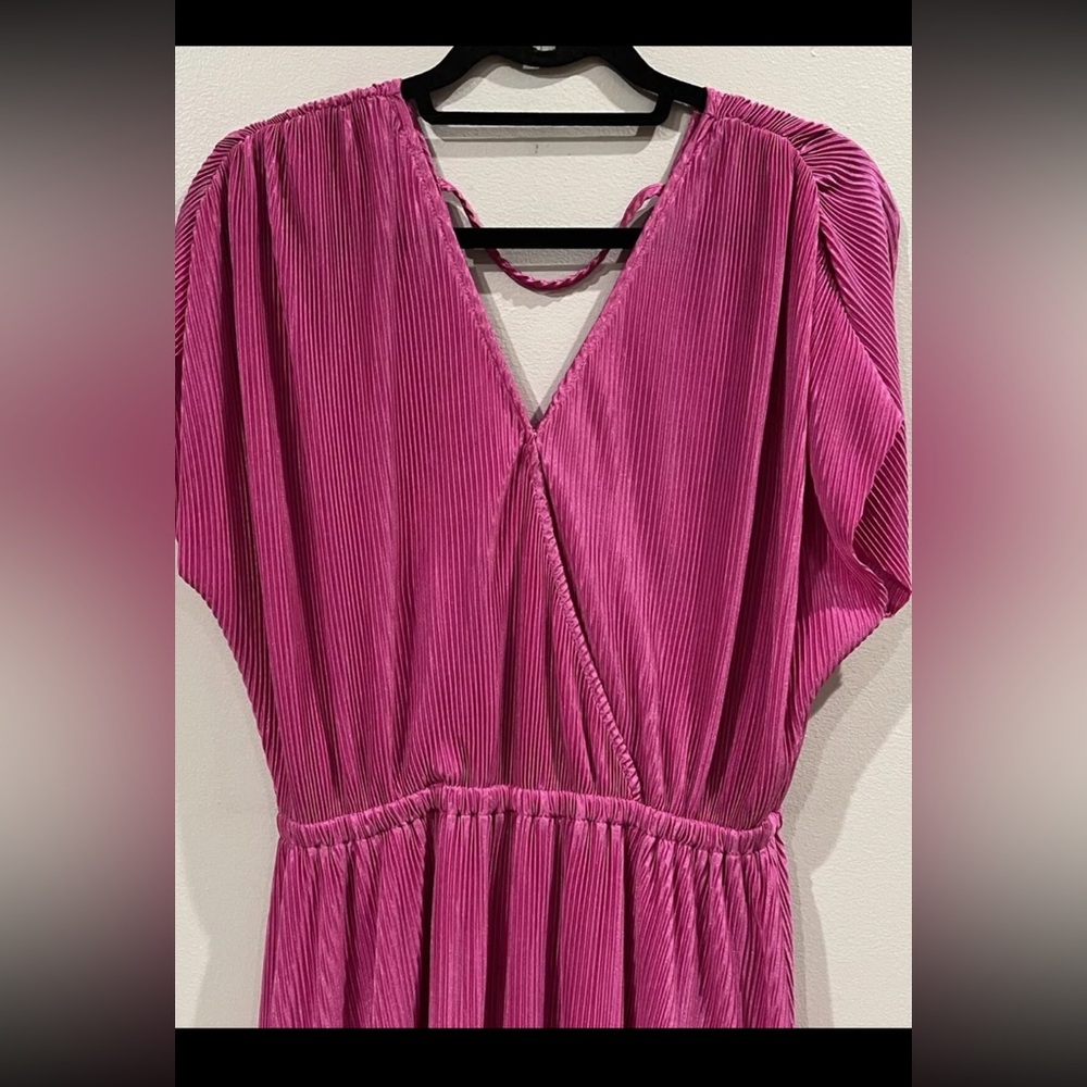 Jodifl Pink dress Short Sleeve, size Small - Picture 4 of 6